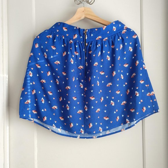 Skater skirt with fun print - Picture 2 of 9
